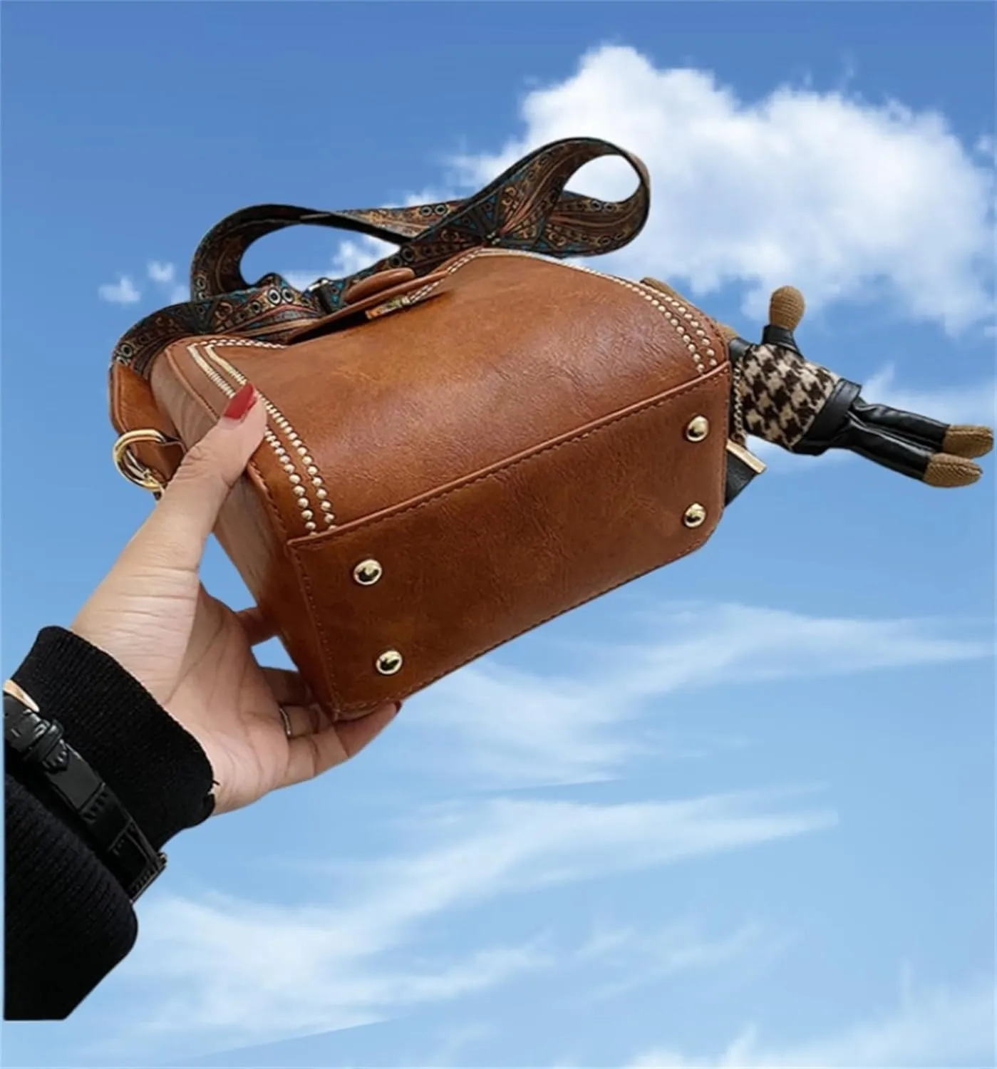Bootara Bucket Bag, Convertible Shoulder Crossbody, Vintage Crossbody Bag for Women With Adjustable Wide Shoulder Strap