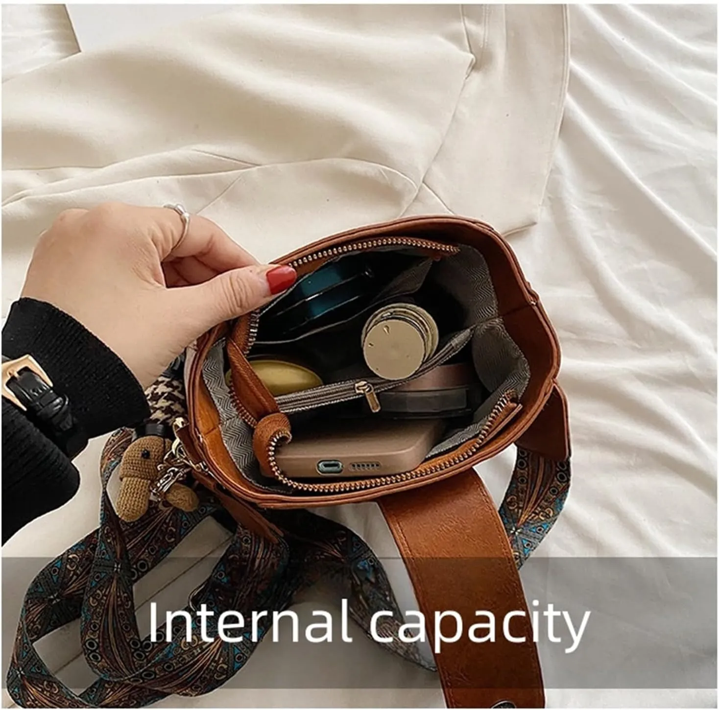 Bootara Bucket Bag, Convertible Shoulder Crossbody, Vintage Crossbody Bag for Women With Adjustable Wide Shoulder Strap