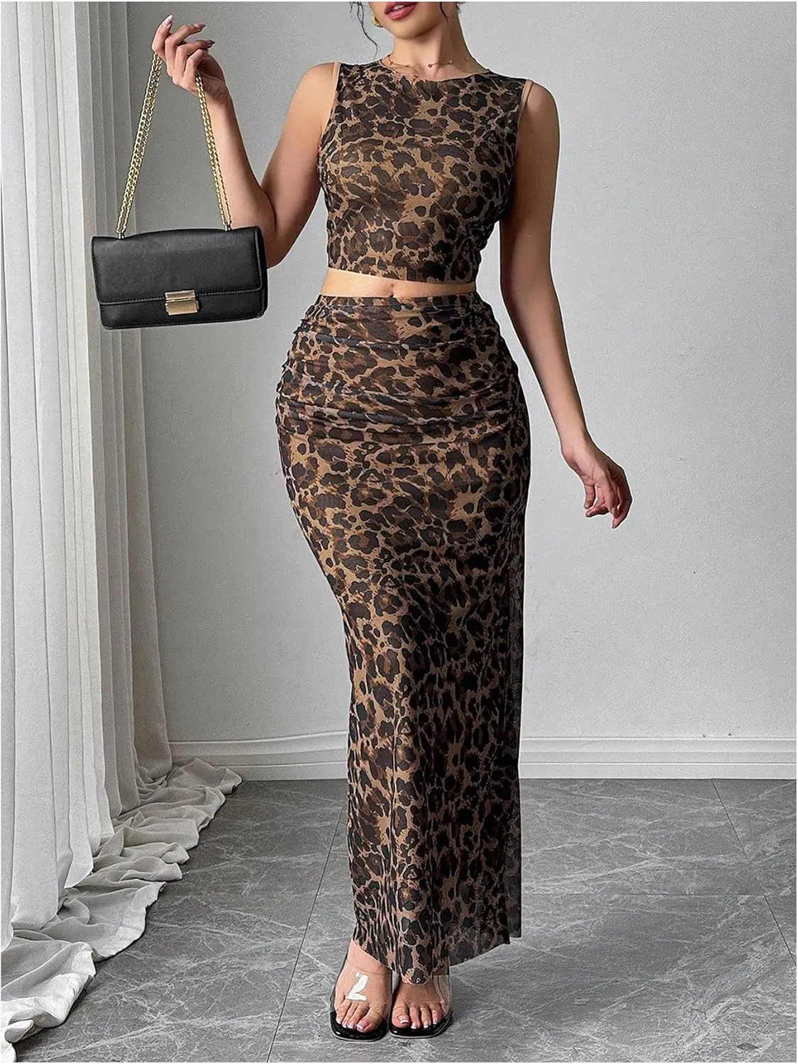 Verdusa Women's 2 Piece Leopard Outfit Y2k Sleeveless Crop Tops Split Bodycon Maxi Skirt Set