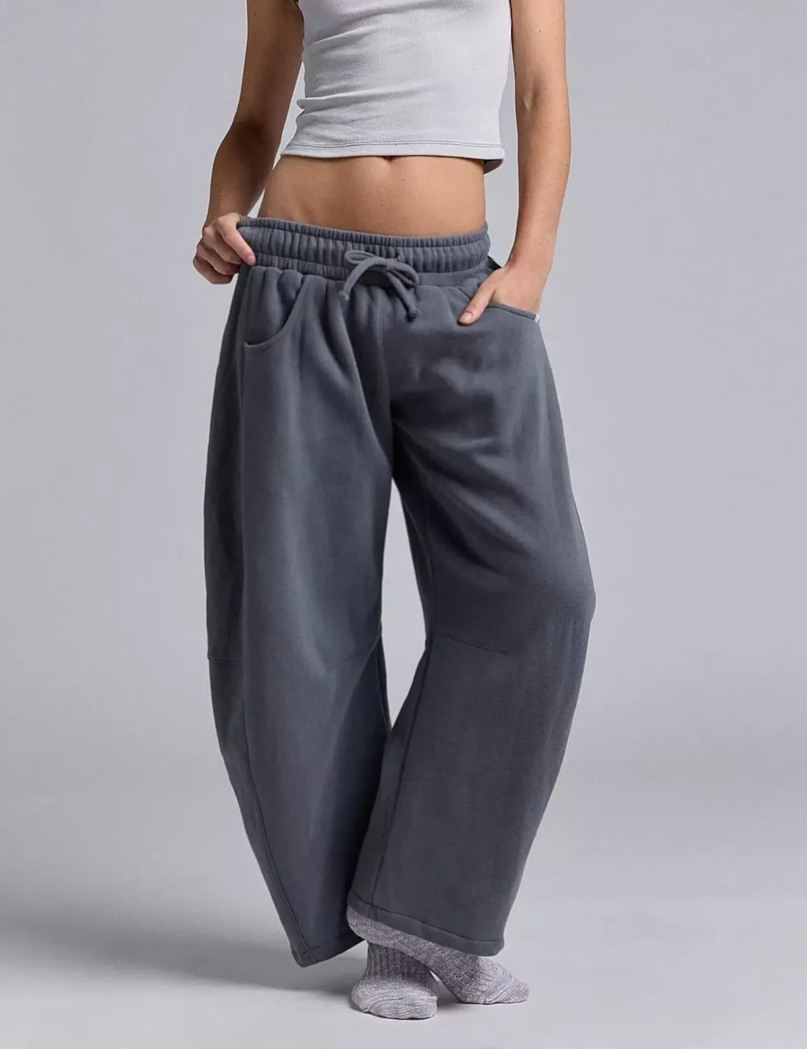 Womens Barrel Leg Sweatpant Mid Rise Elastic Waist Drawstring Casual Baggy Wide Leg Pants with Pockets
