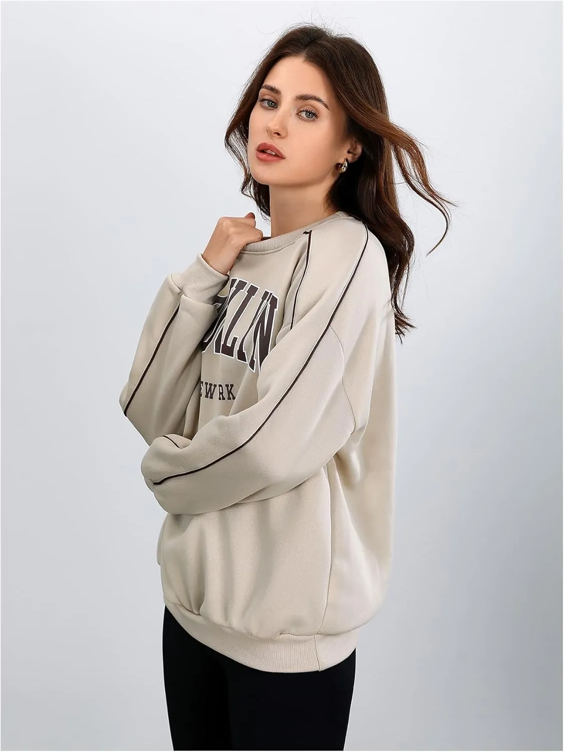 Women's Letter Graphic Crewneck Sweatshirt Drop Shoulder Long Sleeve Pullover Tops Streetwear