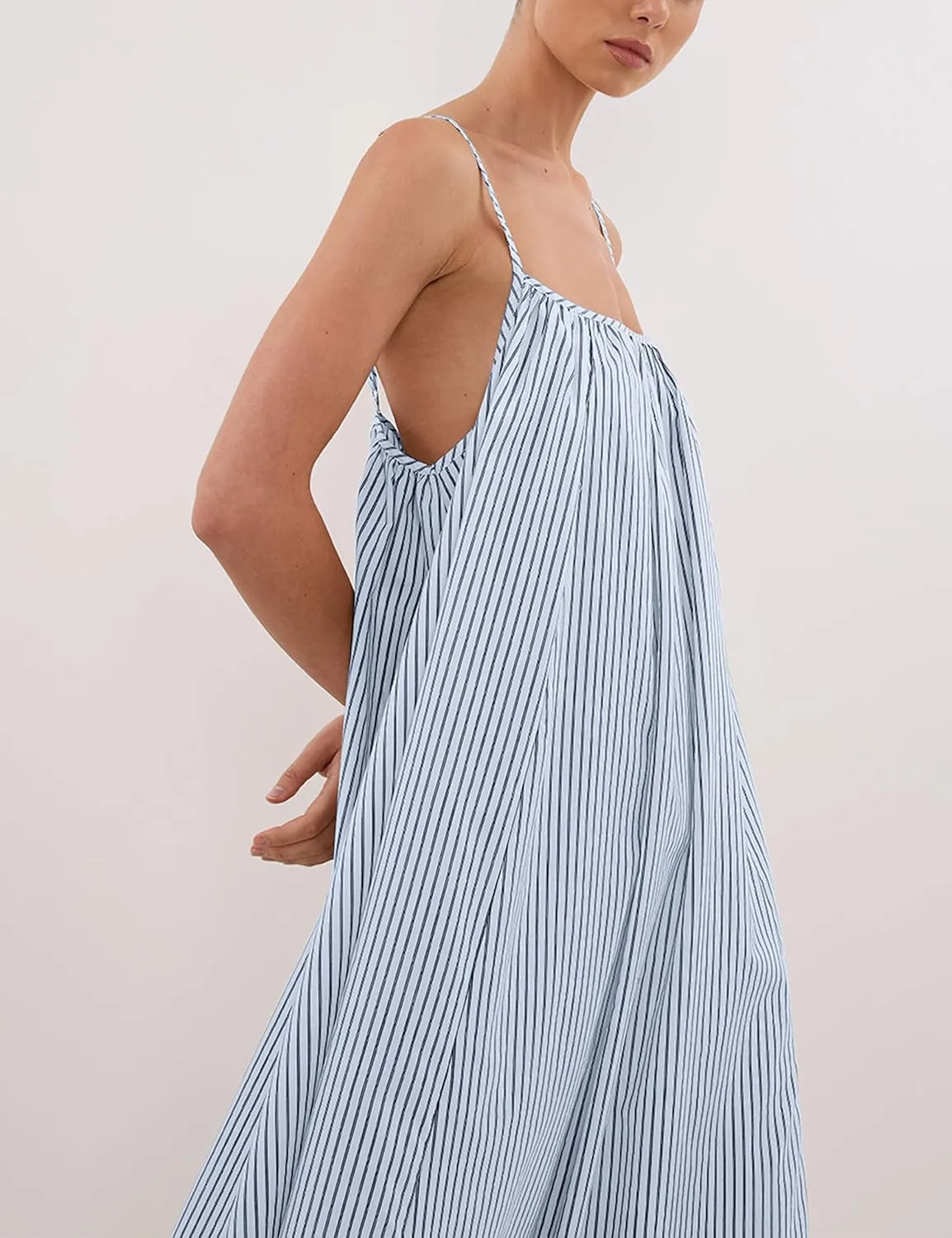 Women's Striped Spaghetti Strap Maxi Dress Square Neck Backless Long Dress Summer Casual Beach Vacation Sundresses